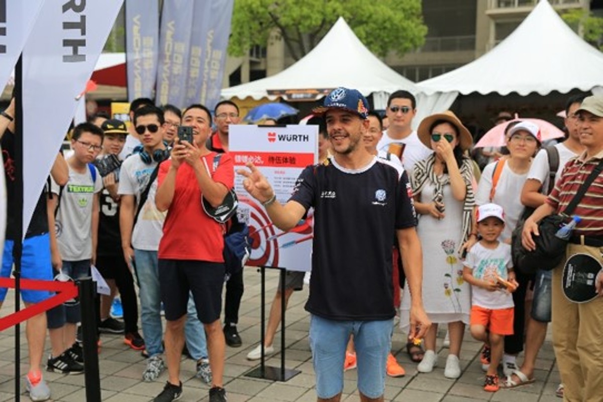CTCC上海站:Robert Huff斩获冠军,上汽大众位居积分榜首 CTCC上海站:Robert Huff斩获冠军,上汽大众位居积分榜首